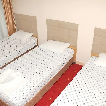 Volkii Otel1 2*