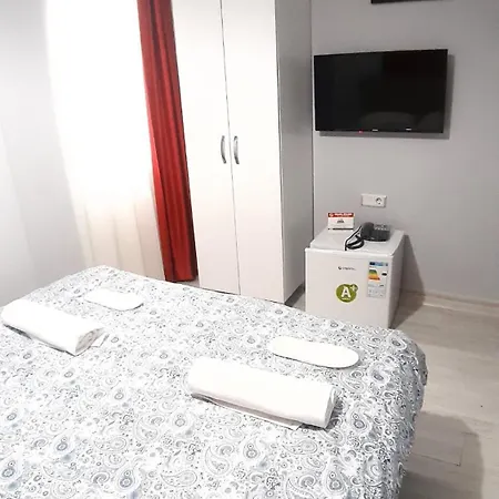 Volkii Otel1 2*